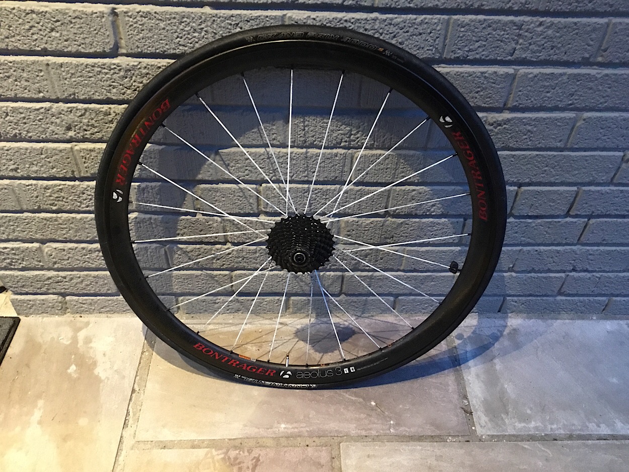 Bontrager Aeolus 3 c carbon clincher wheelset